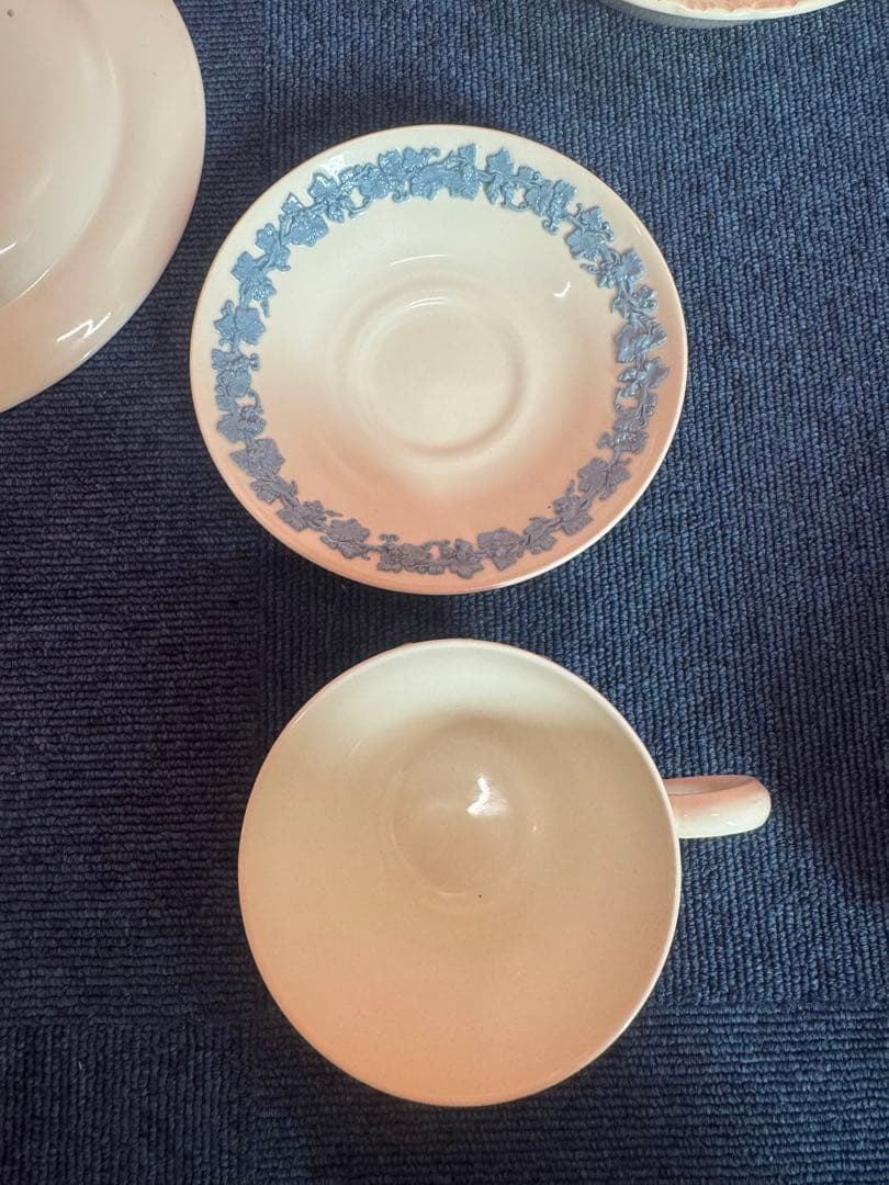 2046 ウェッジウッド クイーンズウェア カップ＆ソーサ1客　鉢1客　皿1客