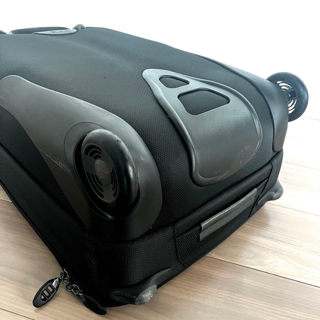 美品　TUMI キャリーバッグ T-TECH 機内持込 ブラック 5520D