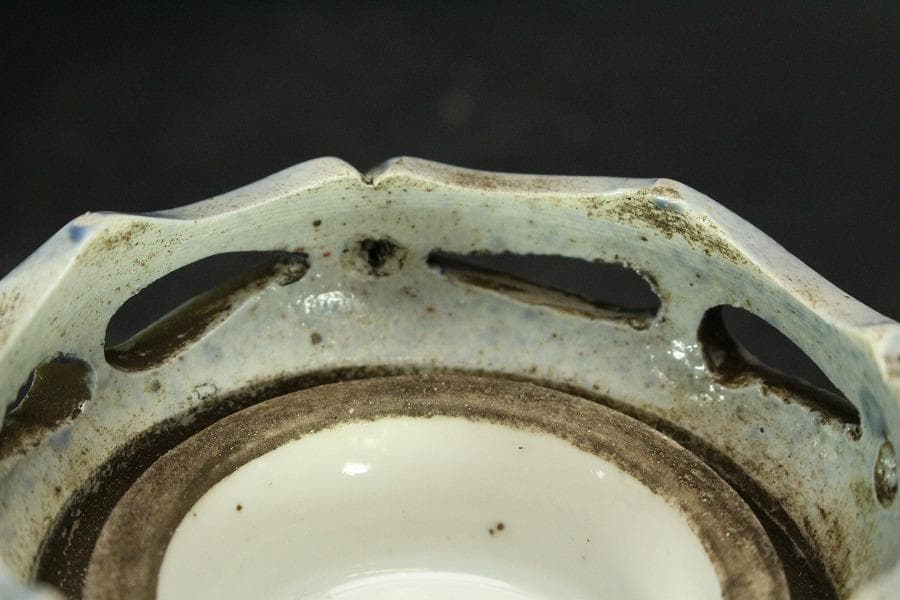 中国美術 珊瑚釉 花蝶紋 瑠璃 遊台 φ15cm 乾隆年製(LC256)