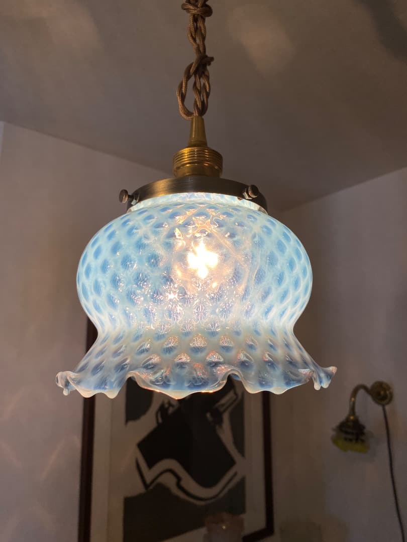 OLD FENTON 　ドット　ブルー　オパールセント ガラスシェード