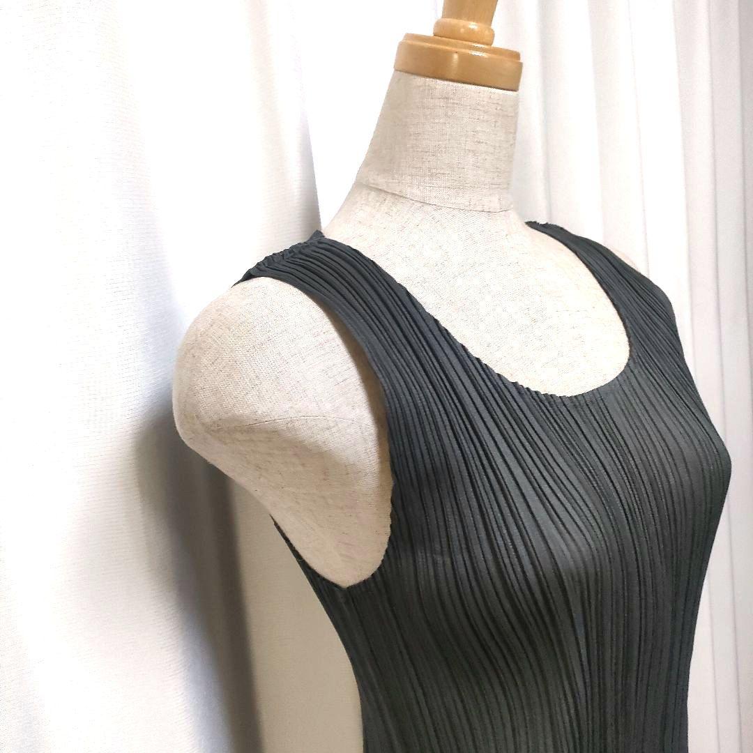 【美品】PLEATS PLEASE イッセイミヤケ 総プリーツ タンクトップ