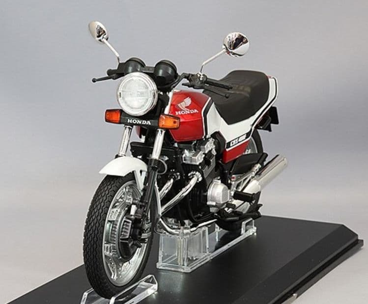 アオシマ スカイネット 1/12 ホンダ CBX400F パールキャンディレッド