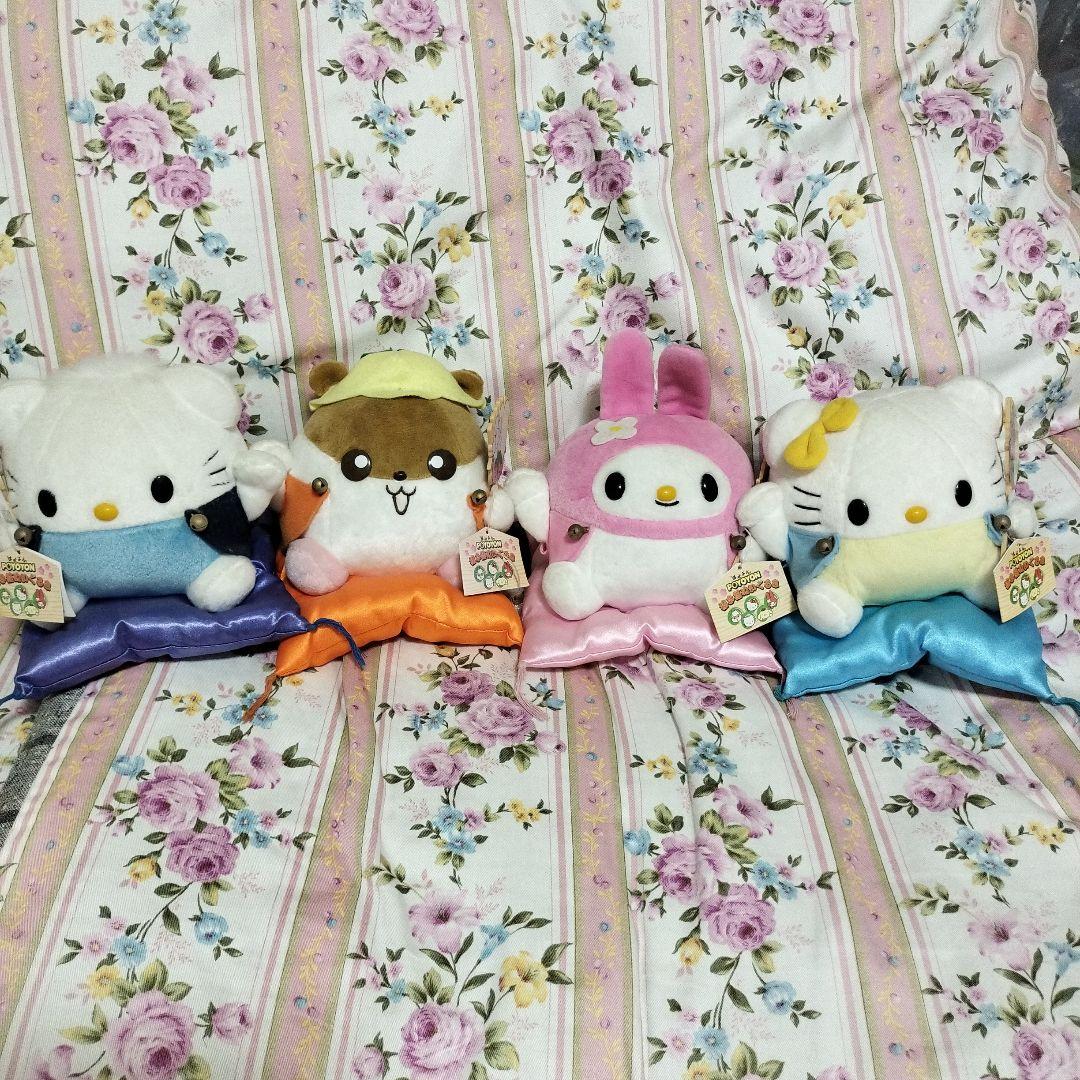 サンリオ招き猫ぬいぐるみ