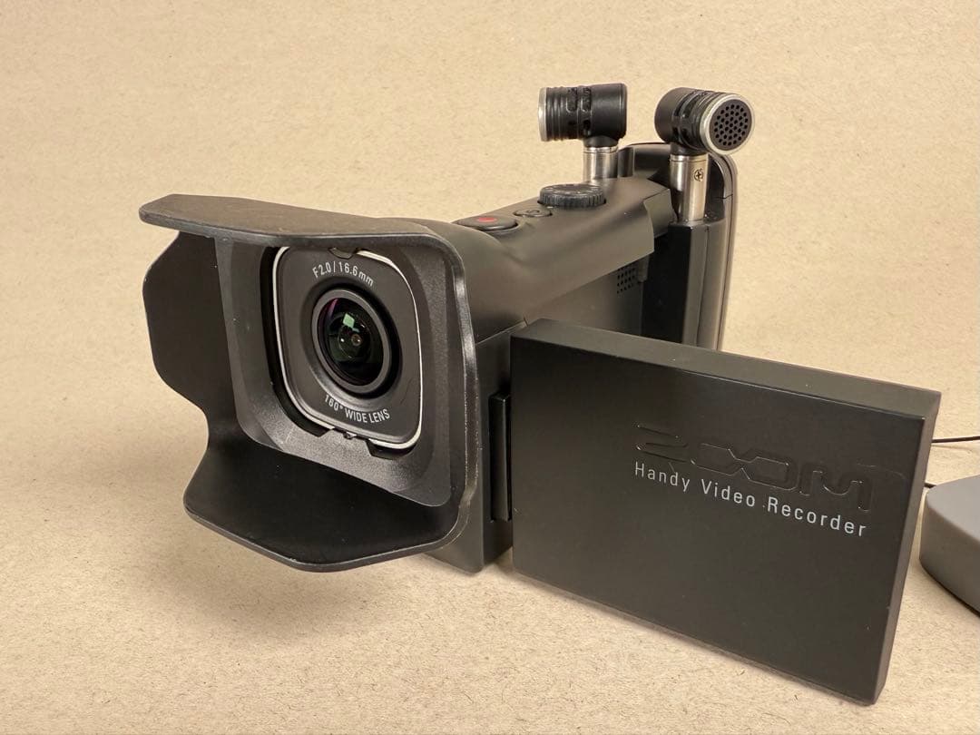 ZOOM Q4n【⭐︎16GB SDカード付】ハンディビデオカメラ