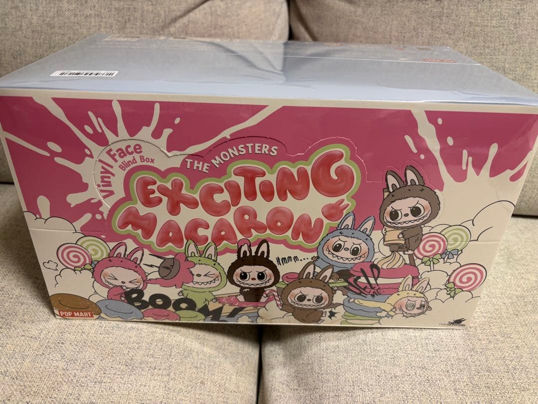 POPMART ラブブ　LABUBU THE MONSTERS マカロン