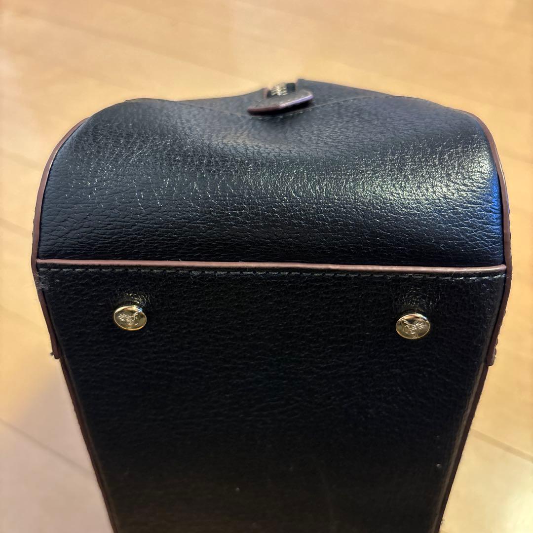 【極美品】ヴィヴィアン ウエストウッド　ヤスミン　黒のショルダーバッグ