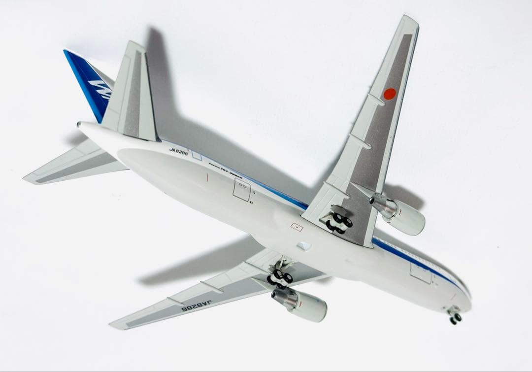 全日空商事 1/400 B767-300ER WAC 激レアモデル