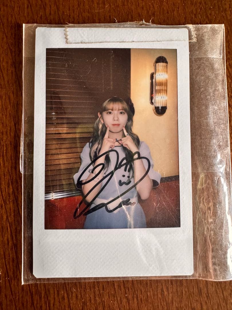 NiziU リク 直筆サイン入り生チェキ ローソンくじ 非売品