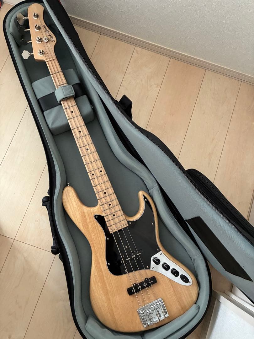 Red House Seeker J/4 アクティブジャズベースタイプ