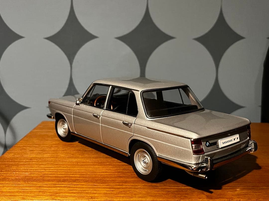 オートアート- BMW - 1800 TI/SA 1/18