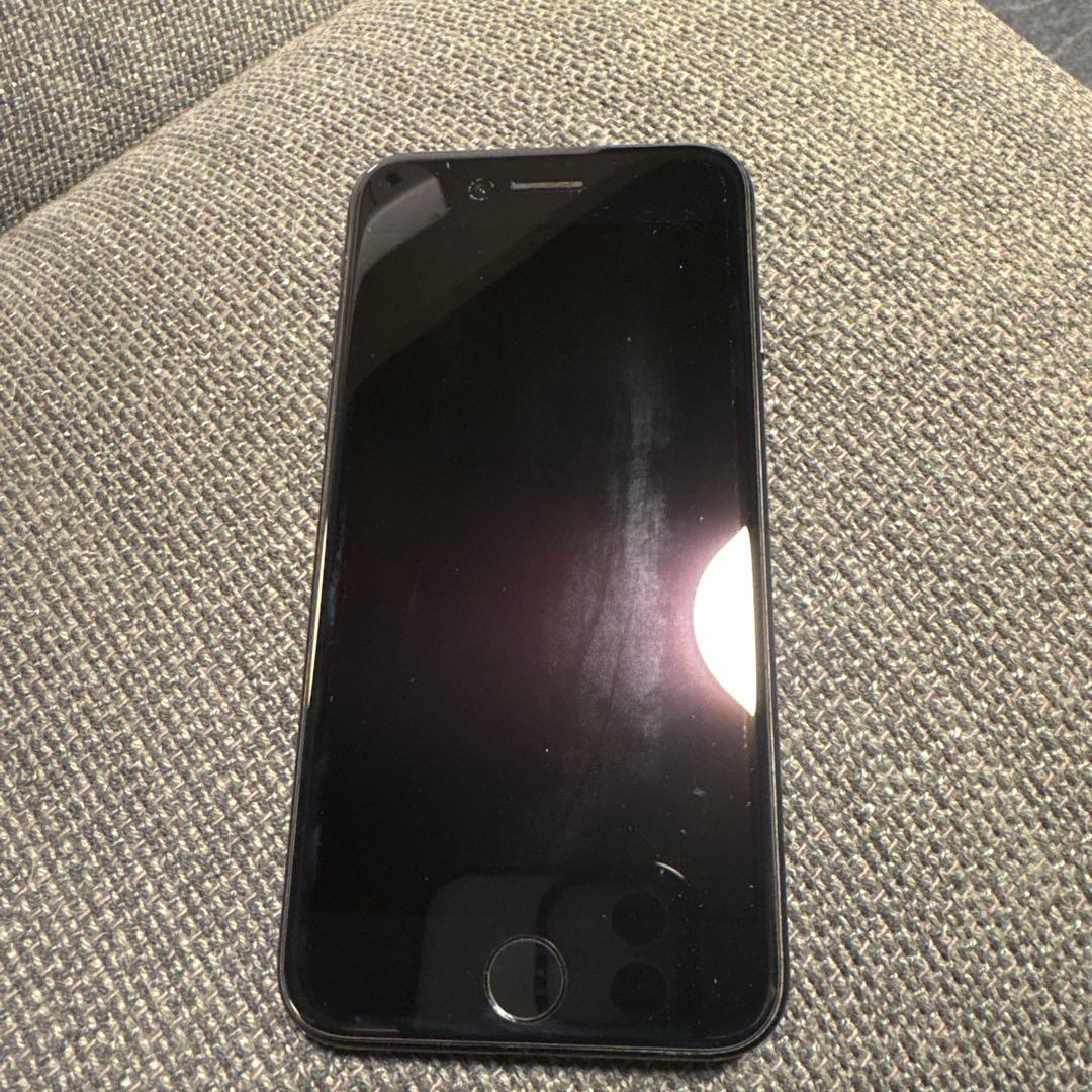 Apple iPhone SEブラック 64本体第２世代