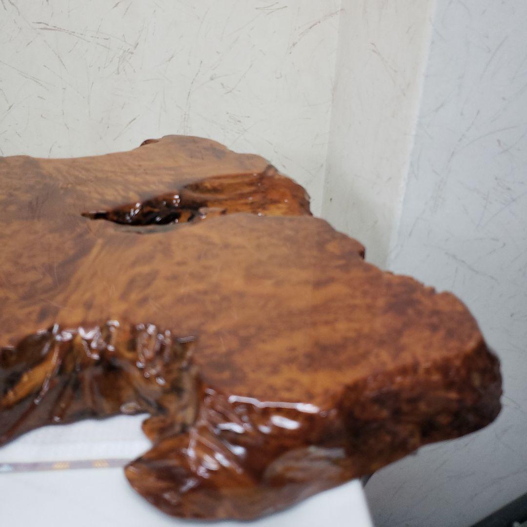 蔵出し特価　玉杢花台　花梨こぶ木製テーブル 自然な形状 光沢仕上げ