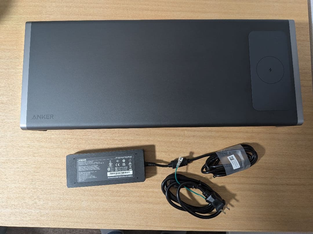 【美品】Anker 675 (12-in-1, Monitor Stand)