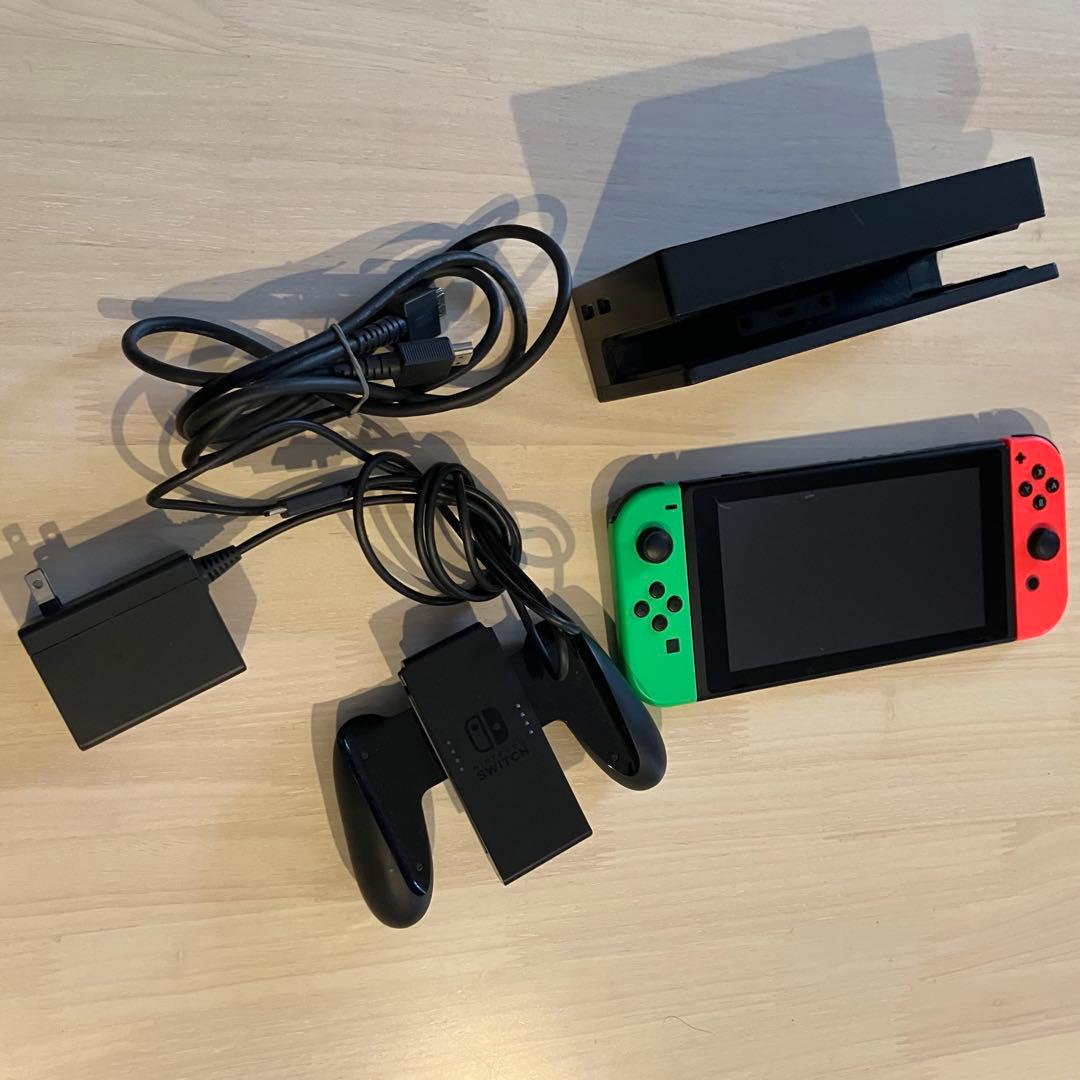 Nintendo Switch 本体 グリーン/レッド