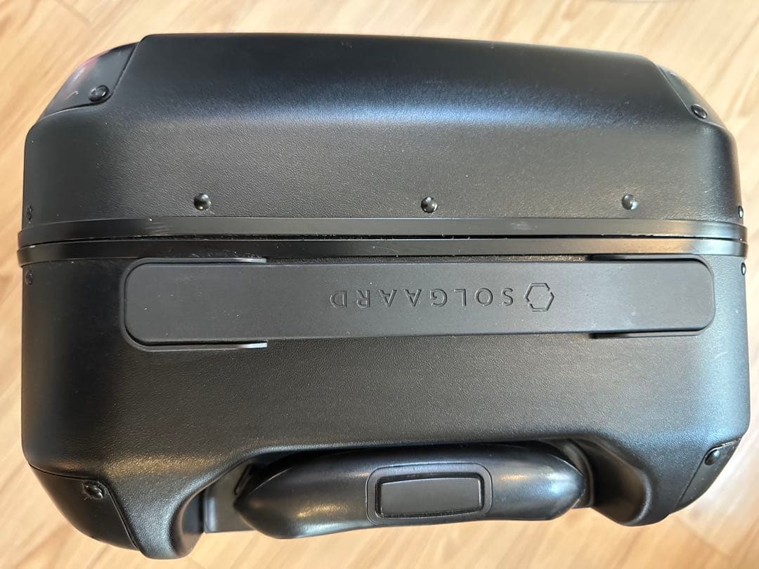 Yontory　機内持ち込み可 スーツケース「SOLGAARD」ブラック