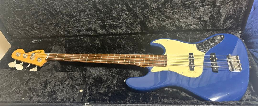 squier ジャズベース