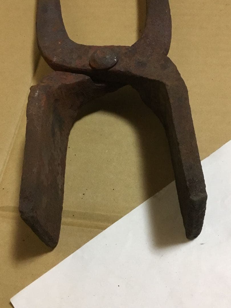 すごく大きな昔の道具