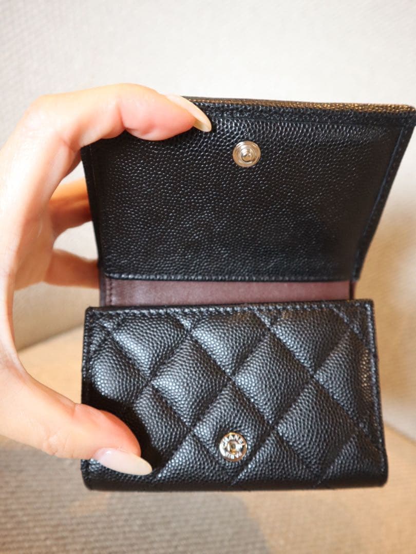 シャネル CHANEL スモールフラップウォレット 三つ折り財布 キャビアスキン