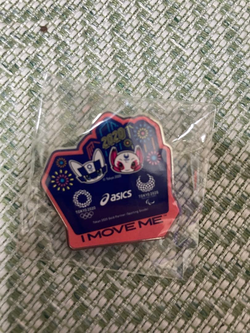 希少！東京2020オリンピック アシックス ピンバッジ 7点セットTシャツ付き