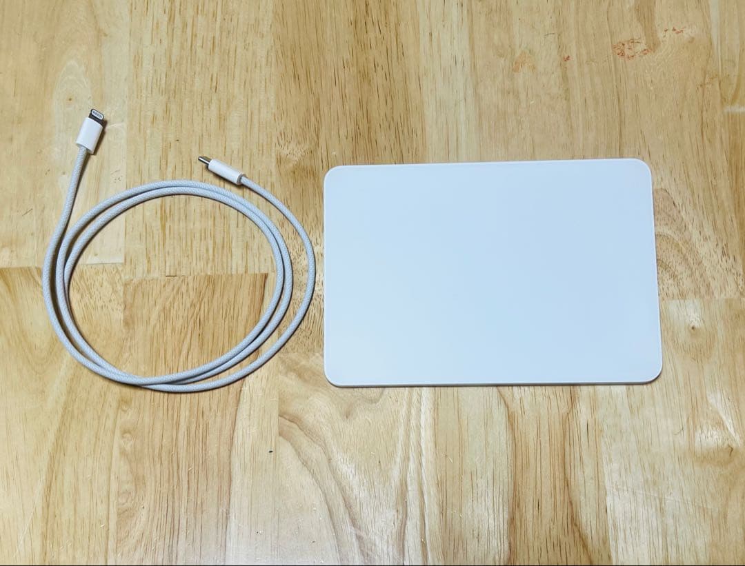 Apple Magic Trackpad 2 (A1535)ライトニング 美品