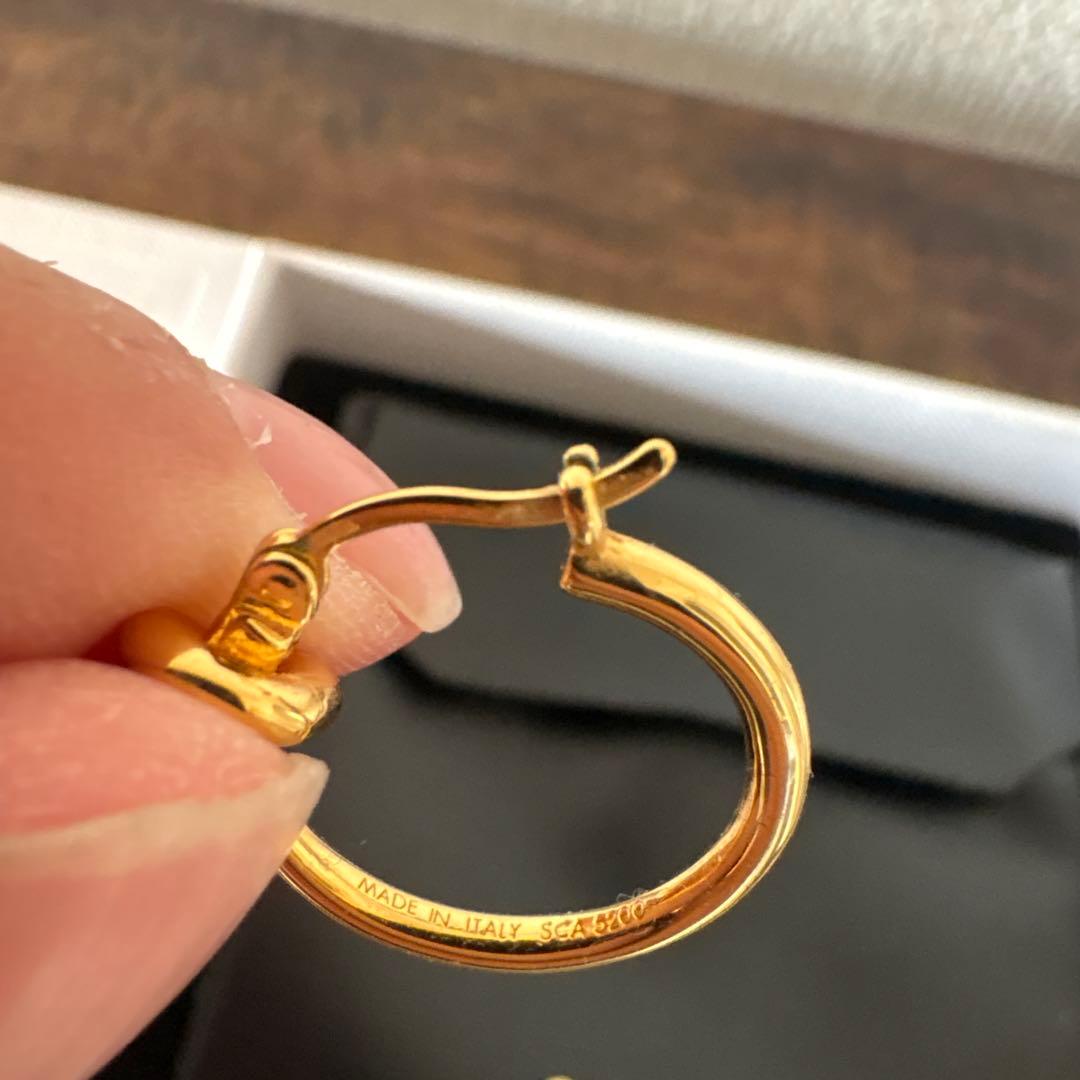 セリーヌ　ノットフープピアス