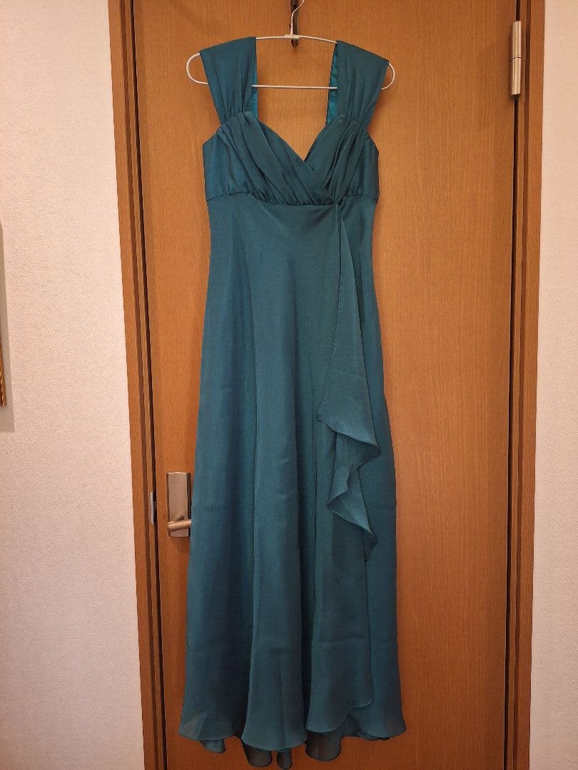 東京ソワール　ブルーグリーン　ドレス