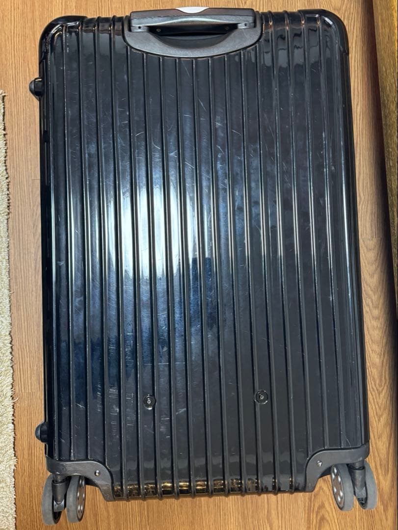 リモワ 870.70 サルサデラックス 78リットル4輪