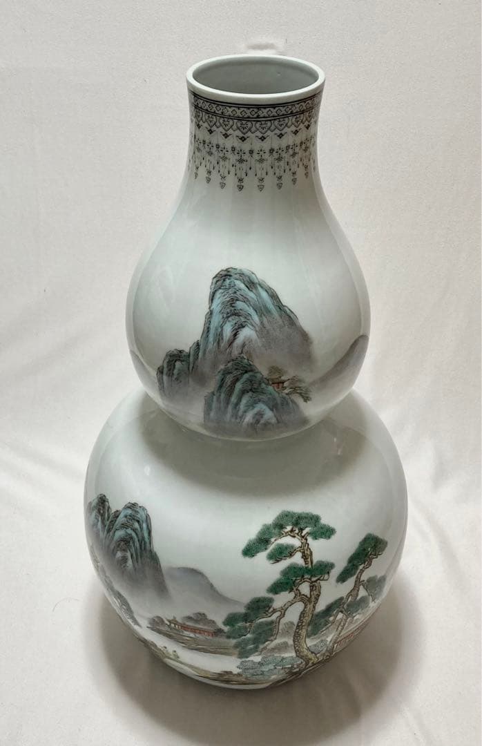 景徳鎮花瓶　中国美術　陶磁器　瓢箪型花瓶　美品　レトロ