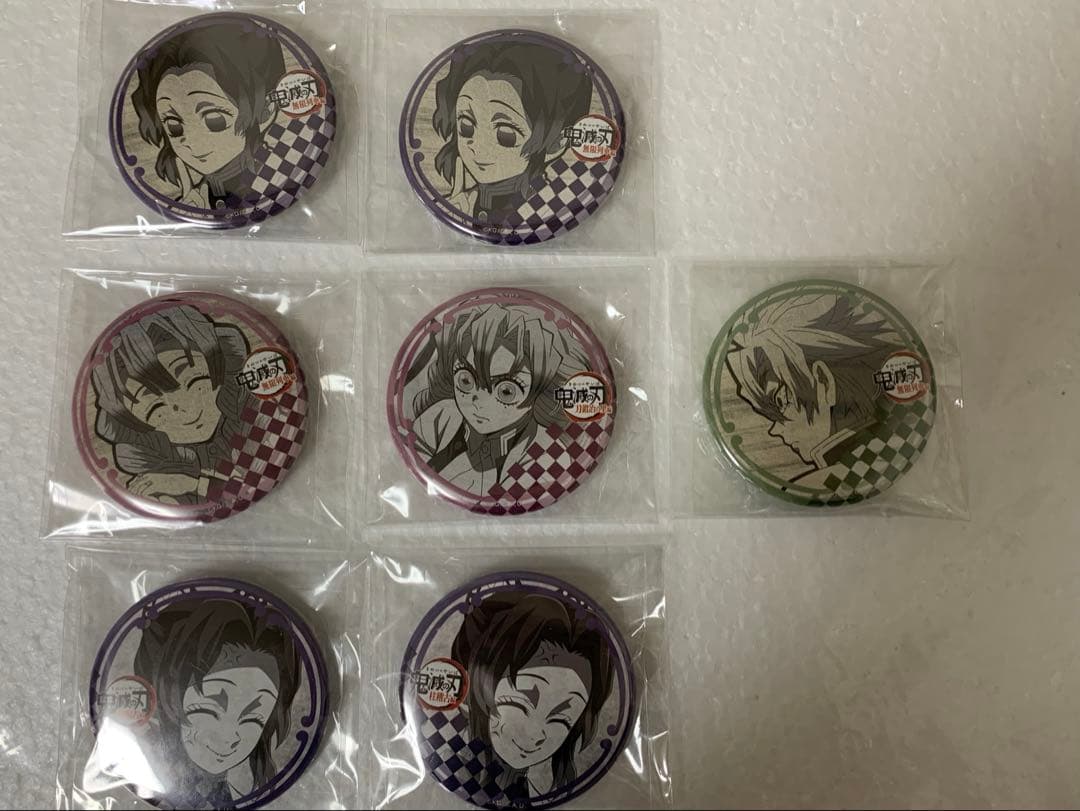 鬼滅の刃 dining 缶バッジ しのぶ 蜜璃 実弥 無限列車編等