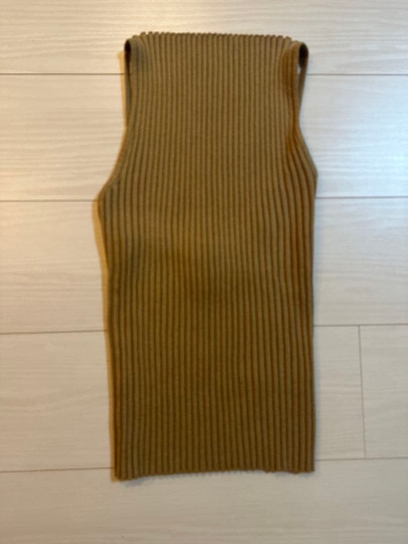 SHISHIKUI ベージュ　 リブ編み タンクトップ