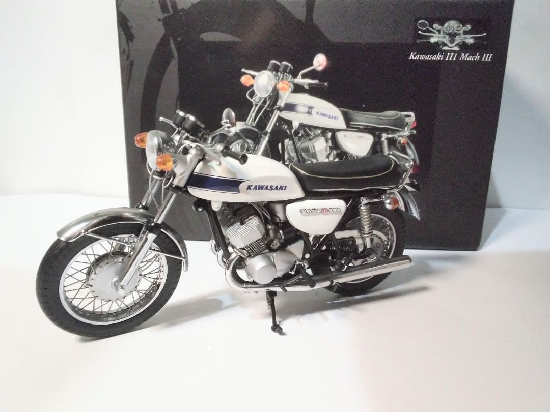ミニチャンプス 1/12 カワサキ 500SS マッハ Ⅲ