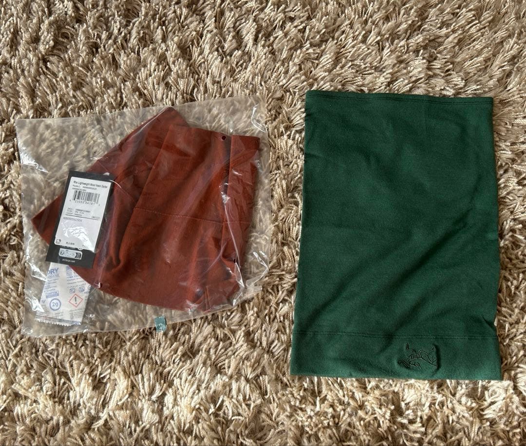 アークテリクス Rho Lightweight Wool Neck Gaiter