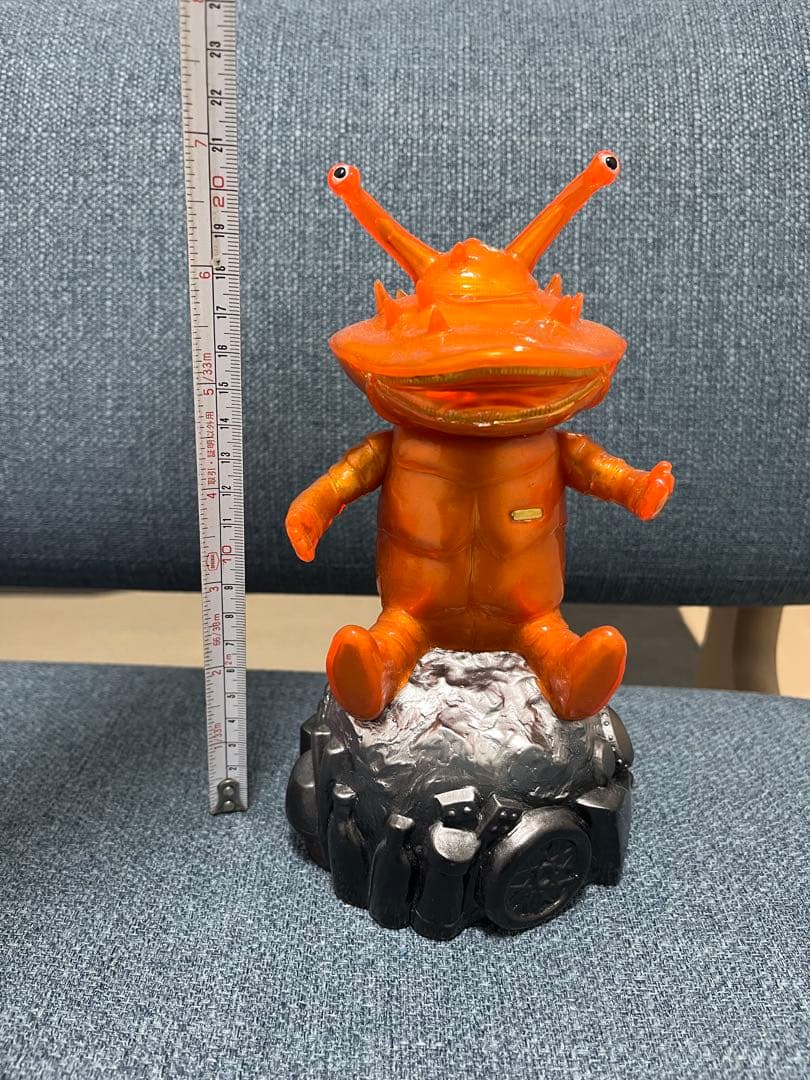 マーミット 怪獣天国 カネゴン貯金箱　開田裕治イラスト版　クリア仕様 マルサン