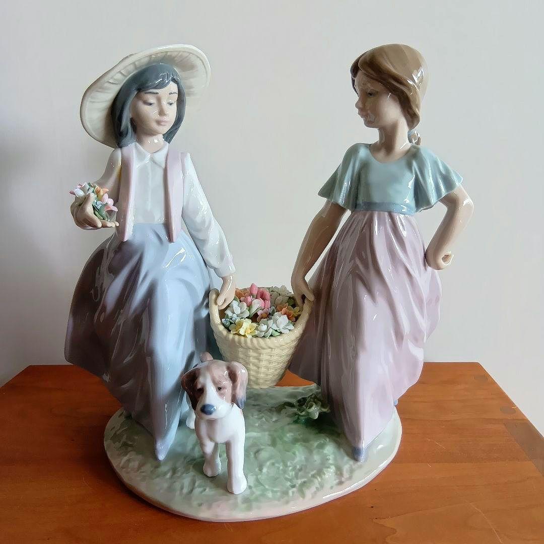 LLADRO　リヤドロ　フィギュリン　大型　女性　犬　花籠　美品