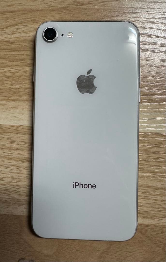 iPhone8 64GB 画面ビビ割れ