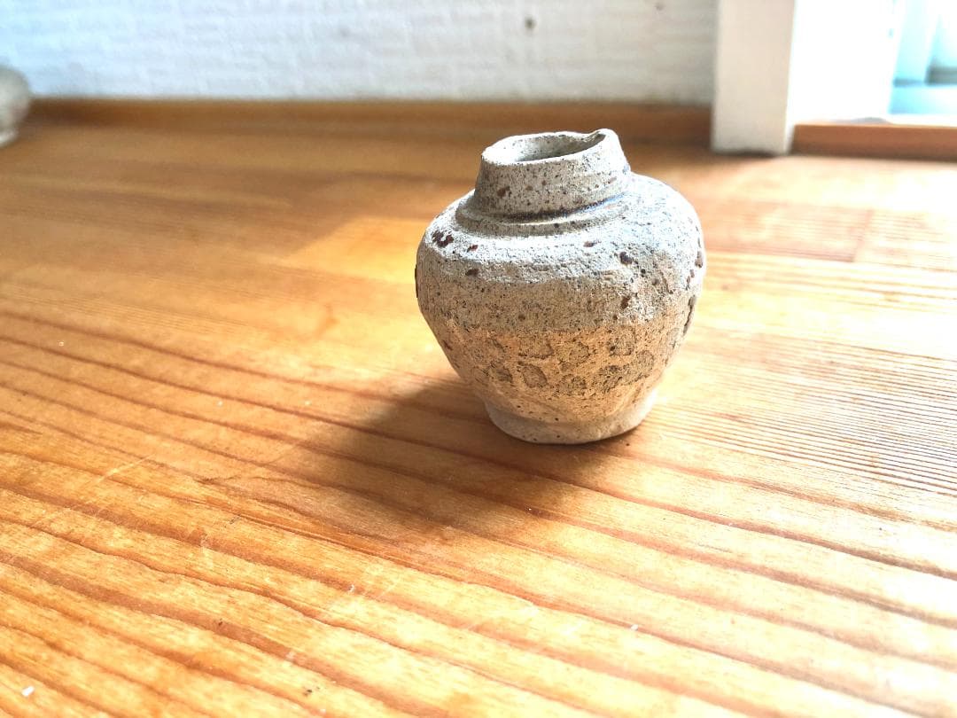 【タイ・骨董】宋胡録（スンコロク）白釉黒斑文 小壺（1301年~1600年）