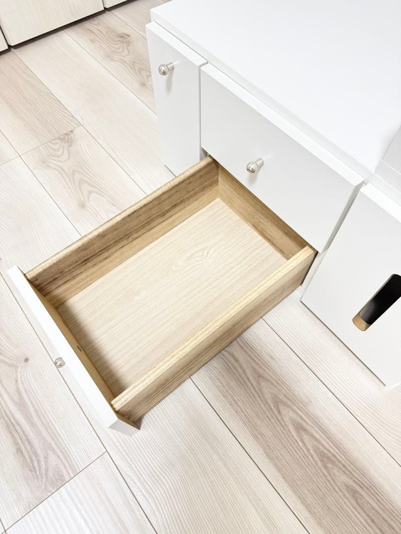 ドレッサーテーブル 鏡台 化粧台 伸縮式 コンセント付き ホワイト