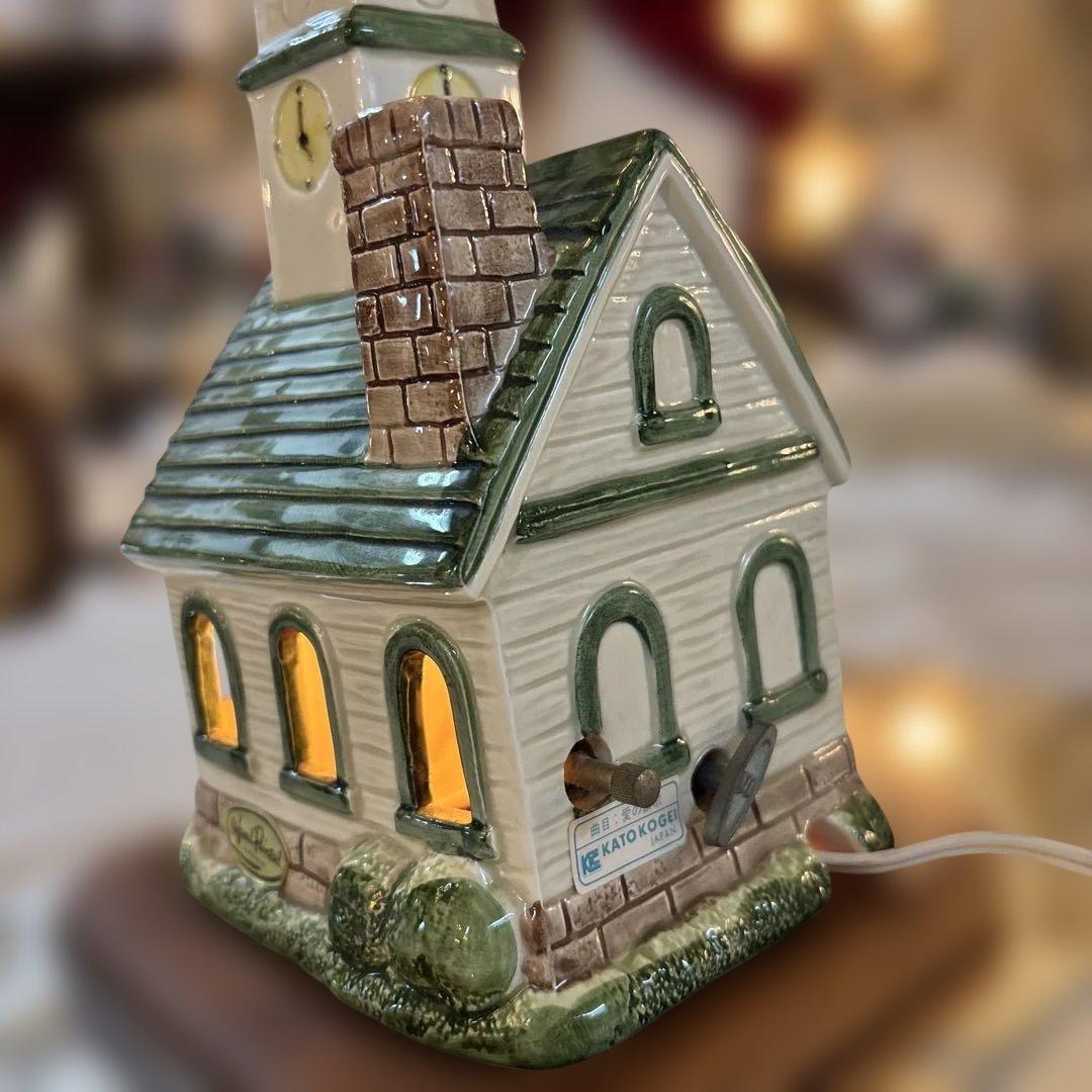 教会と聖歌隊のオブジェ