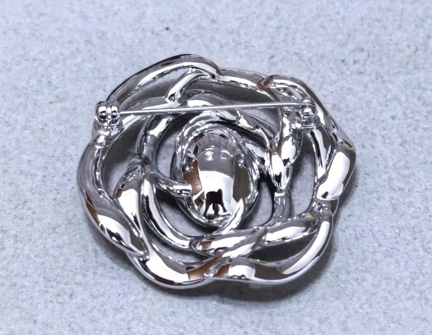 スワロフスキーBarret　ブローチ ブルー　ロジウムプレート　箱付　40936