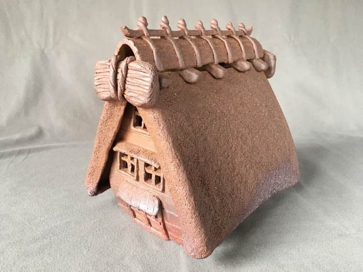 香炉 白川郷合掌造り 焼き締め