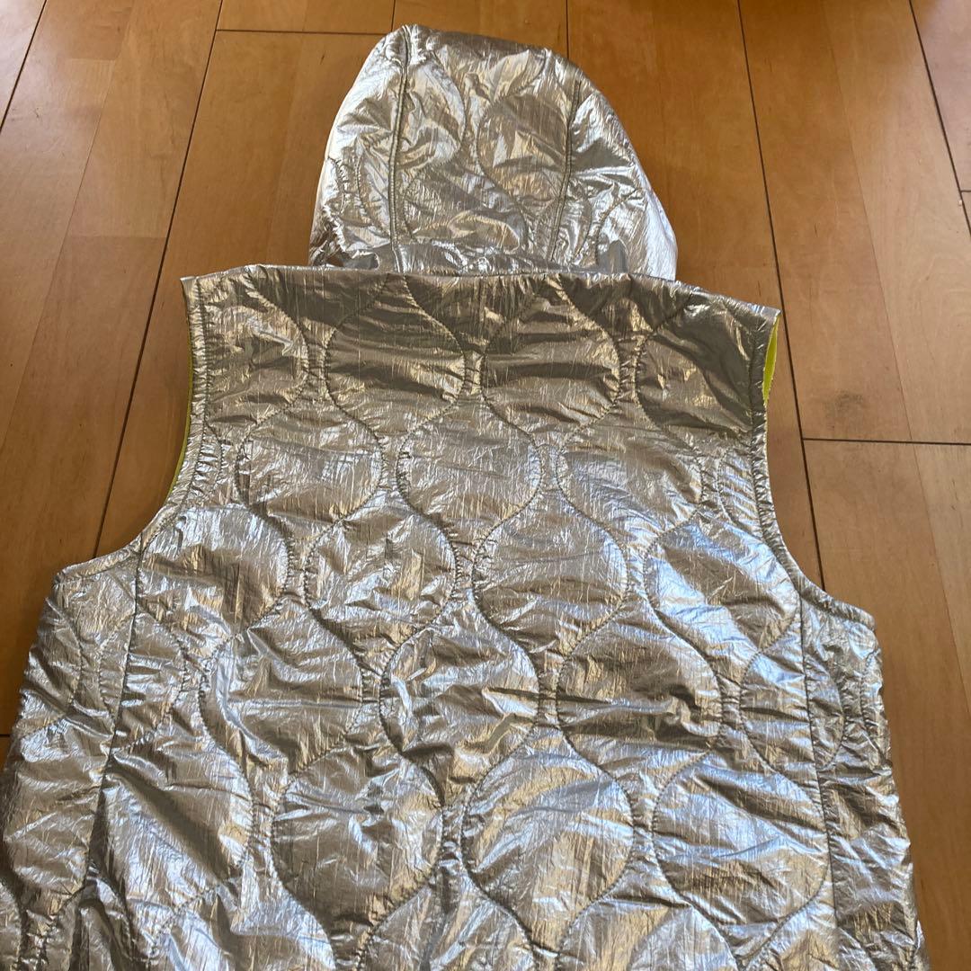 アルチビオ シルバー イエロー フード付き ベスト