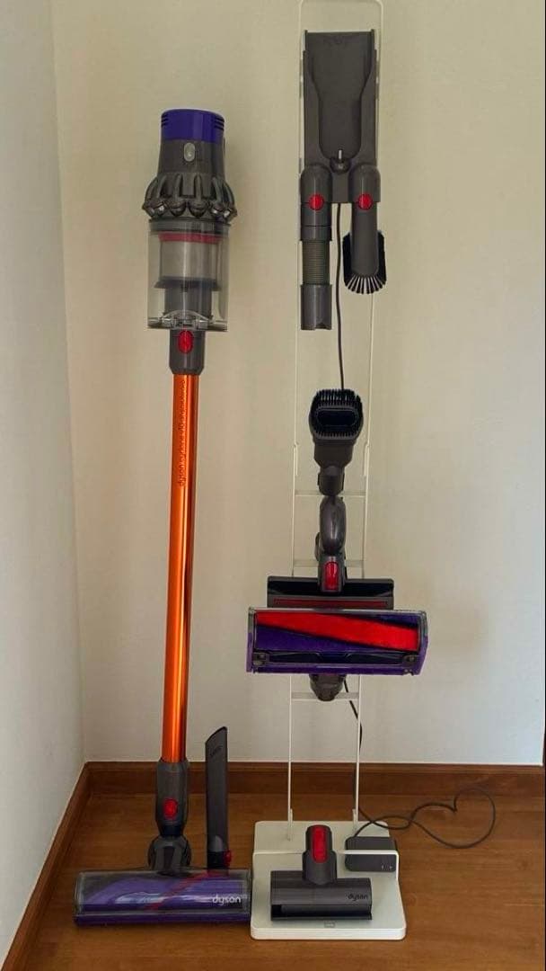 ダイソン　サイクロンV10 & Yamazaki コードレスクリーナースタンド