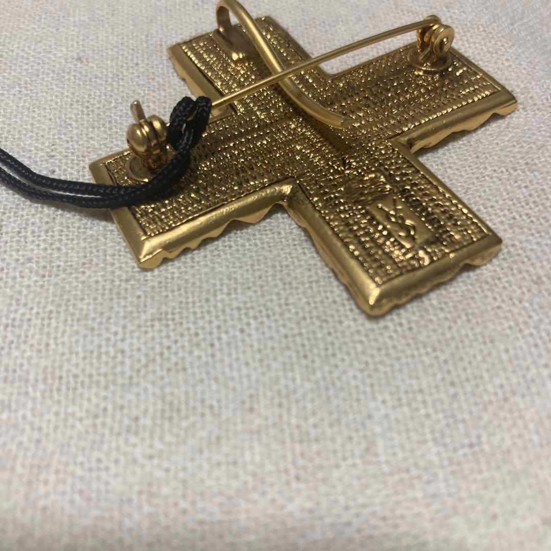 YVES SAINT LAURENT クロスブローチ