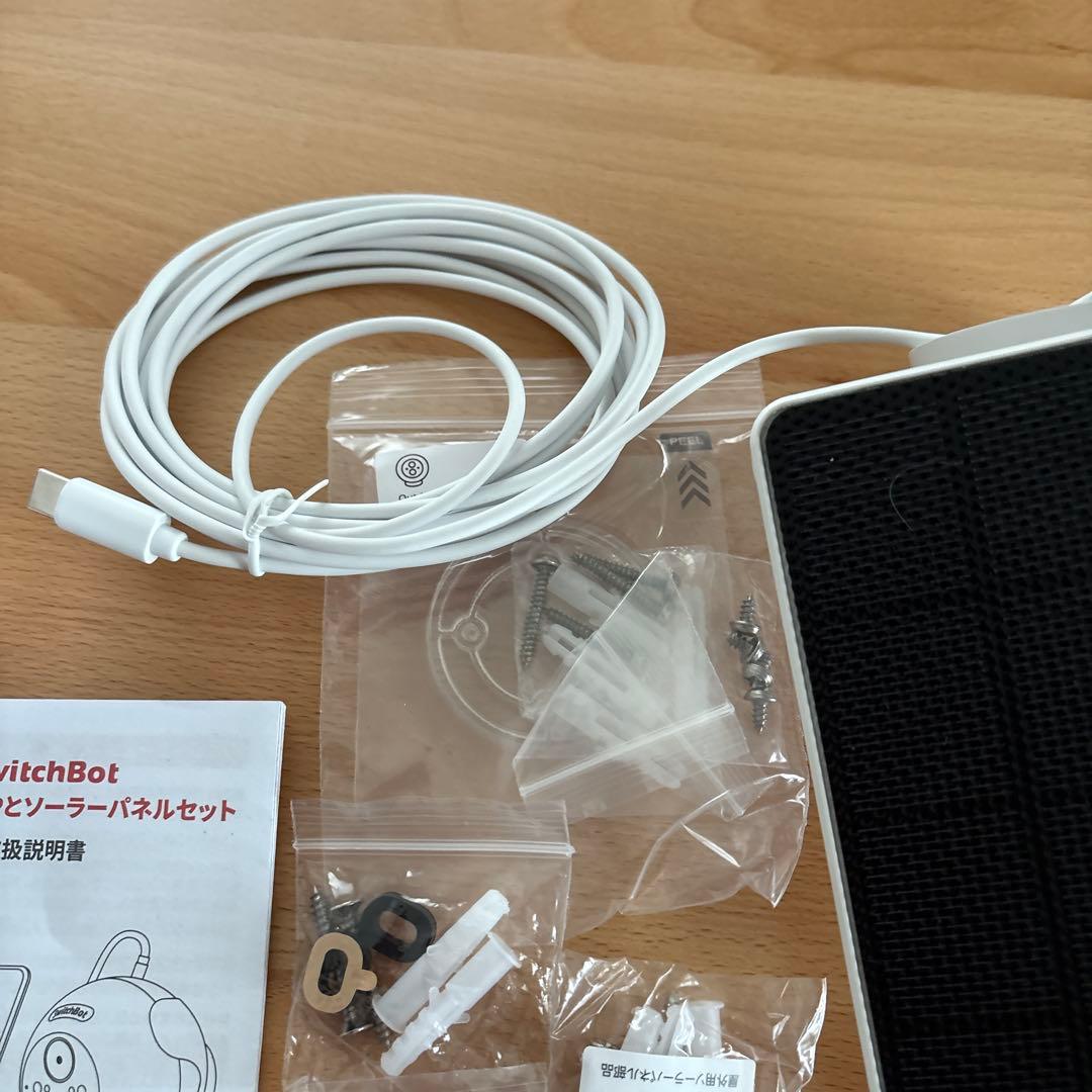 【新古品】SwitchBot屋外カメラ　防犯カメラ