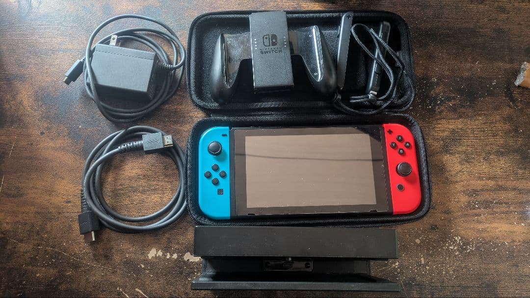 【中古動作品】Nintendo Switch ネオンブルー/レッド 本体