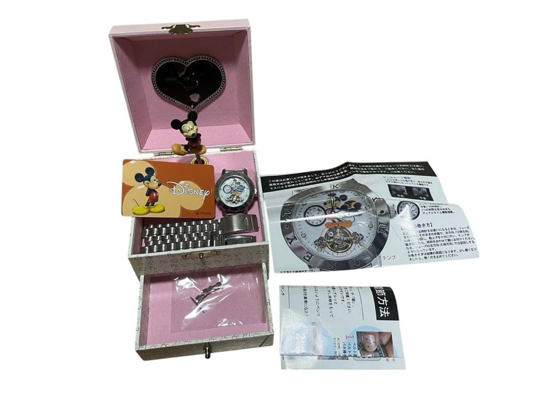 【限定品】生誕80周年記念！ラブアワーズ　ミッキー腕時計（世界で2000個限定）