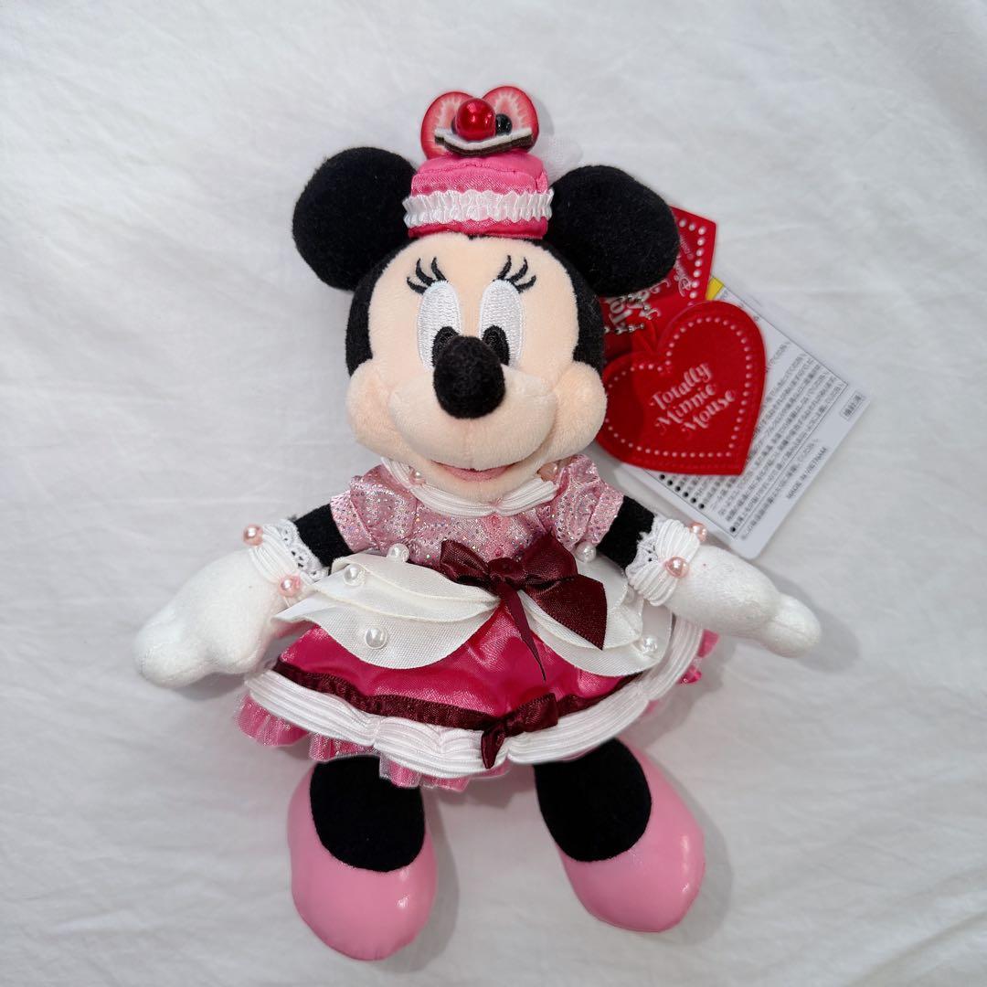 【新品タグ付き】トータリーミニー　テーブルイズウェイティング　ぬいぐるみバッジ