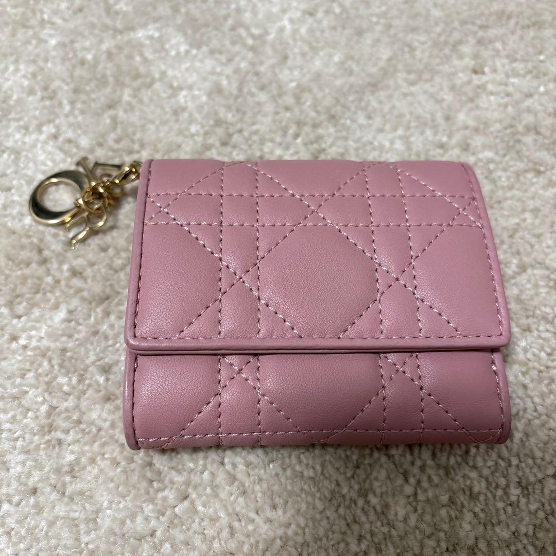 Lady Dior ロータスウォレット [日本限定]