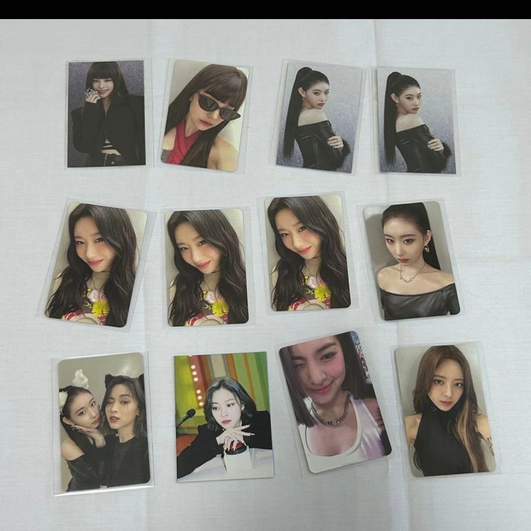 ITZY アルバム 21枚＋トレカ66枚＋付属品＋缶バッジ＋キーホルダー セット