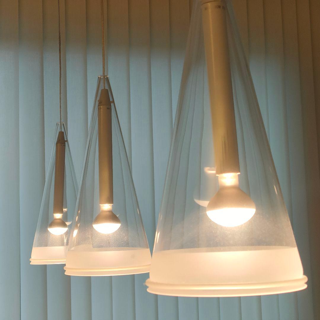 FLOS（フロス）ペンダントライトFUCSIA フーシア3個